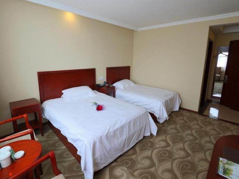 Greentree Inn Shanghai Pudong Airport Huaxia East Road Railway Station Shell Hotel Buitenkant foto