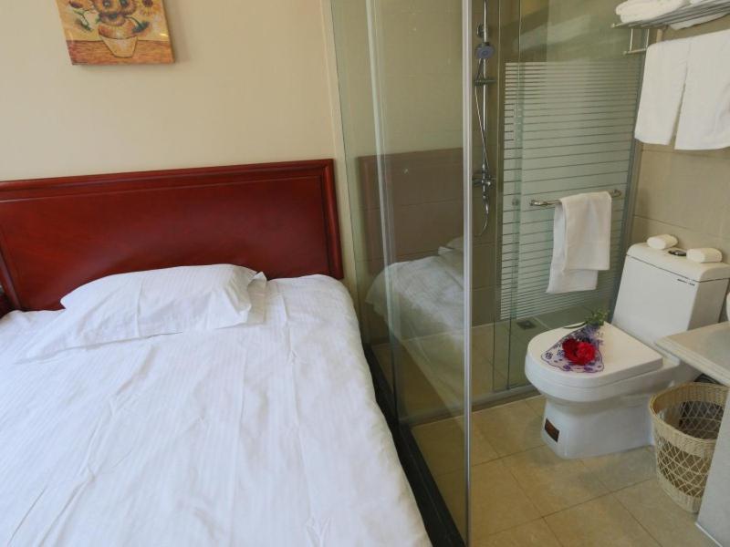 Greentree Inn Shanghai Pudong Airport Huaxia East Road Railway Station Shell Hotel Buitenkant foto