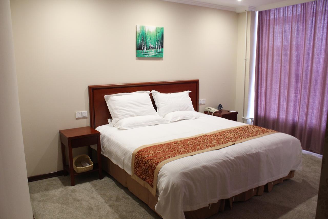 Greentree Inn Shanghai Pudong Airport Huaxia East Road Railway Station Shell Hotel Buitenkant foto