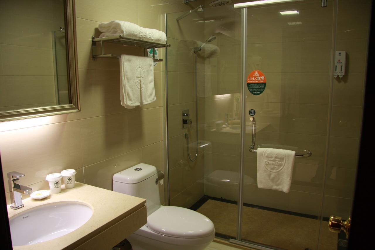 Greentree Inn Shanghai Pudong Airport Huaxia East Road Railway Station Shell Hotel Buitenkant foto